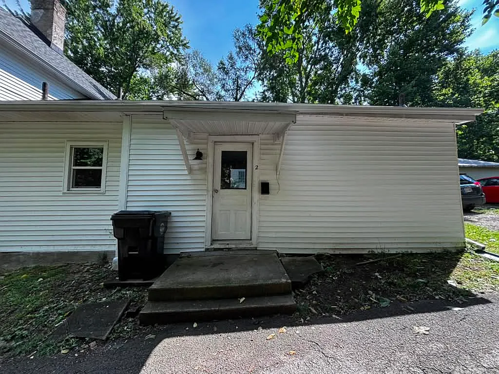 332 West Main Street - 2 — Photo 2