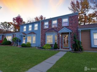 228 Chaucer Ct, Old Bridge, NJ 08857