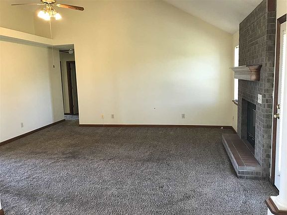 3rd image of 1208 Oakland Ave