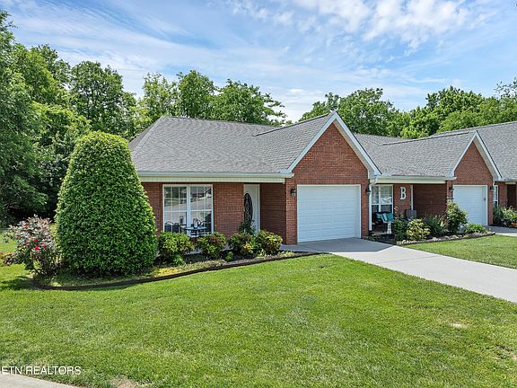 3rd image of 3026 Yearling Ln