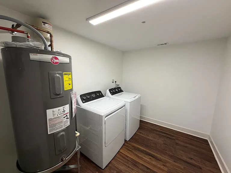 3828 Woodland Hills Dr — Photo 14