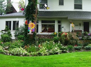 1260 Quilliams Rd, Cleveland Heights, OH 44121