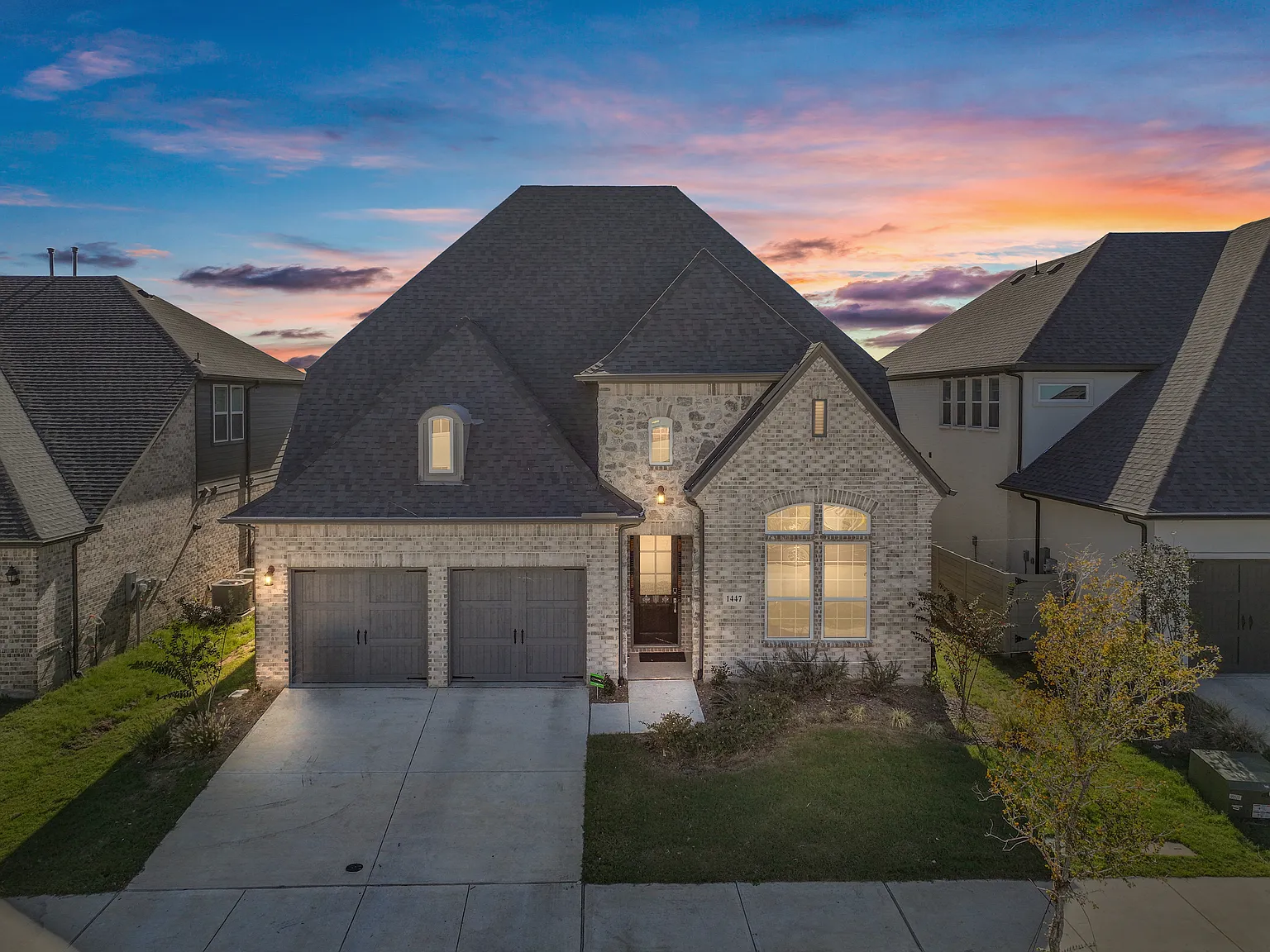 5 bed, 4.5 bath, 3684 sqft, $3,500 — Photo 1