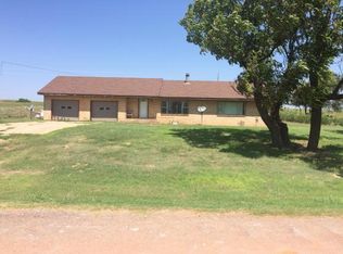 9995 N 1990 Rd, Hammon, OK 73650