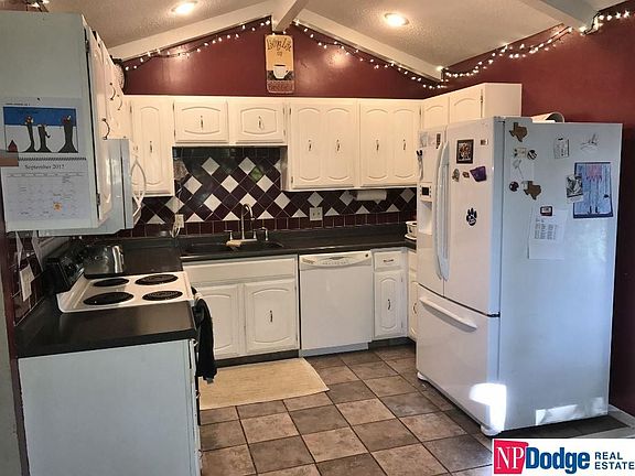 3rd image of 809 Vannornam Dr