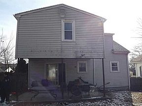4th image of 38 Hobson Ave