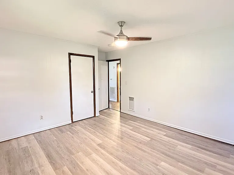 365 Stacy Rd — Photo 13