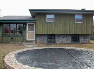 2615 Bittersweet Ct, Racine, WI 53402