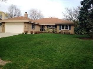 359 S Kensington Ct, Palatine, IL