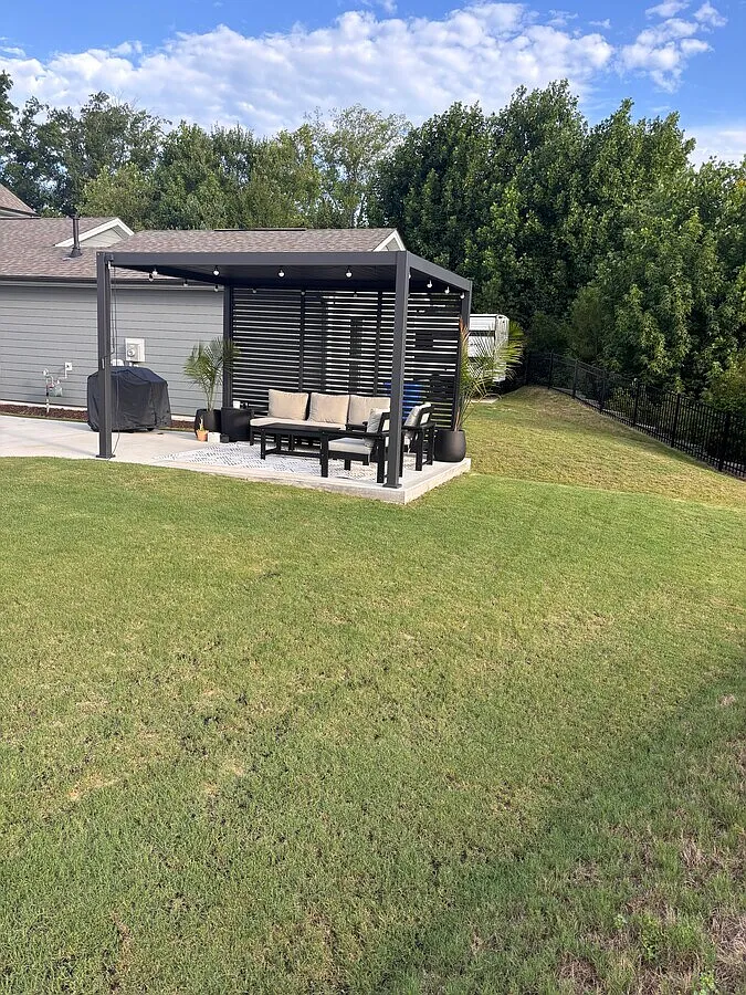 4 bed, 2.5 bath, 2469 sqft, $2,750 — Photo 3