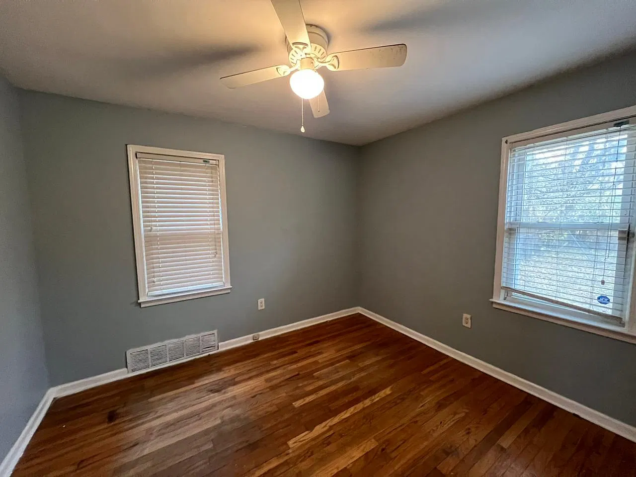 21549 Pembroke Avenue - Suri LLC - 1 — Photo 4