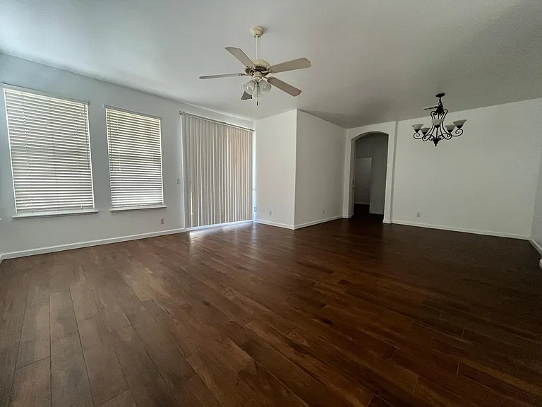 1361 Tide Dr — Photo 8