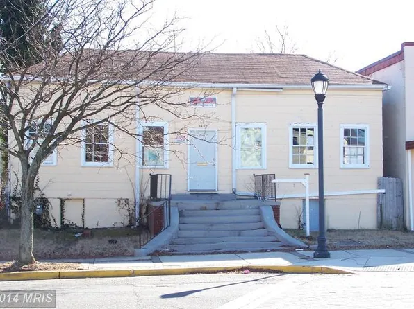 3407 Perry St, Mount Rainier, MD 20712