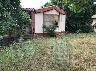 2620 Hendricks Ave, Laredo, TX 78040