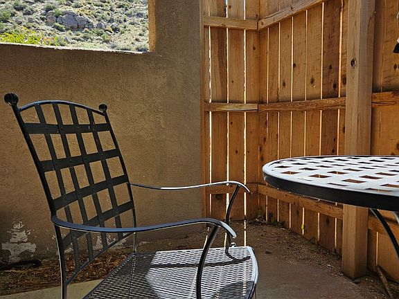 3rd image of 2900 Vista Del Rey NE Unit 3B