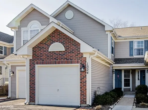 1324 Brunswick Ct #116, Elgin, IL 60120