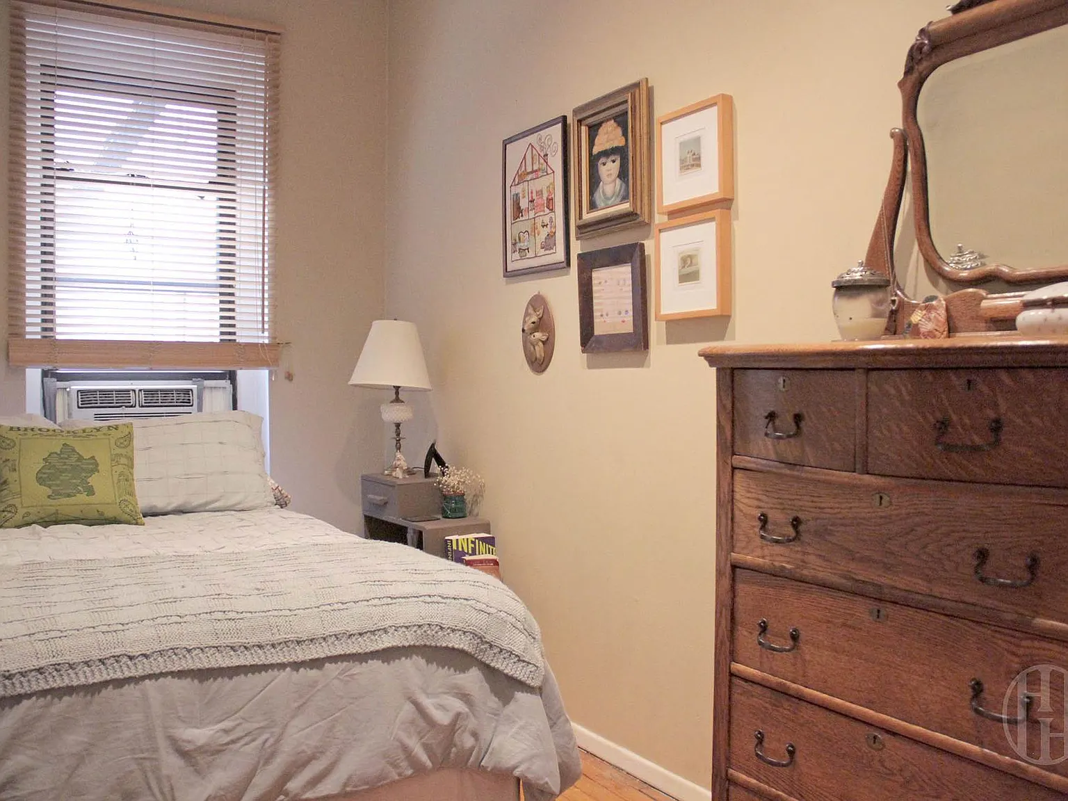 19 Grace Court — Photo 4