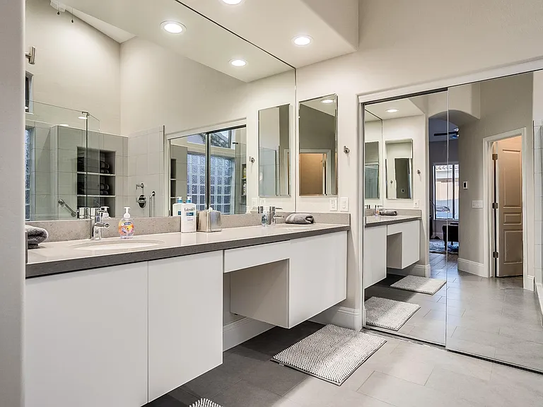 7308 E Whistling Wind Way — Photo 14