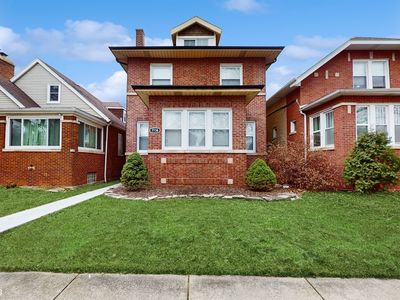7738 S Bennett Ave, Chicago, IL, 60649