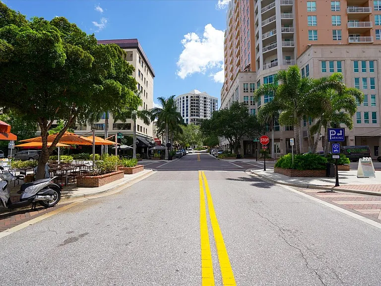 Sarasota offers a vibrant lifestyle and rich culture in the arts take a look at want downtown Sarasota has to offer