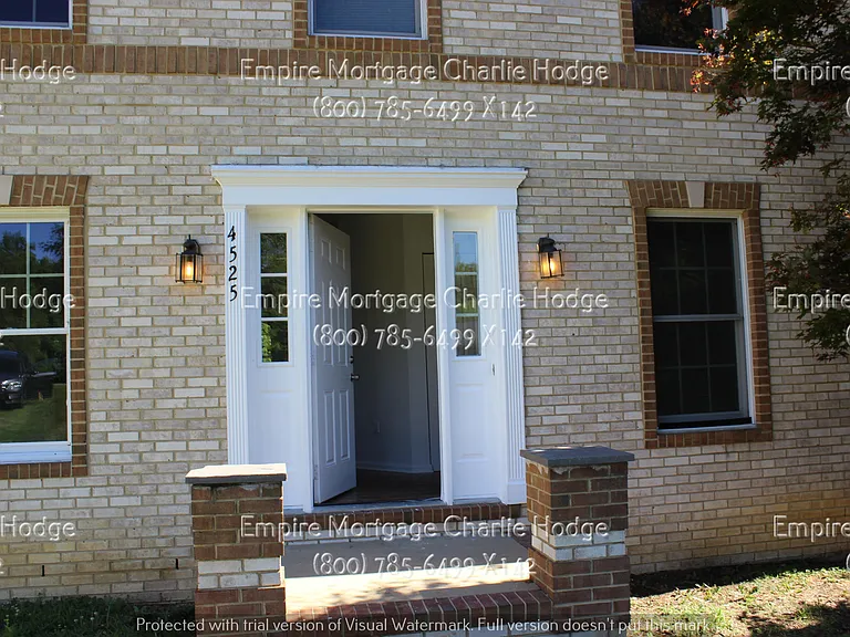 4525 Terri Ln — Photo 2