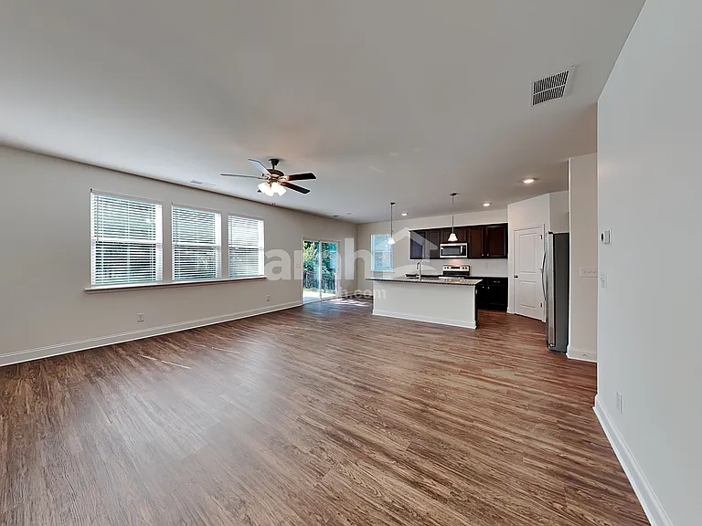 1200 Ashlyn Ct — Photo 6
