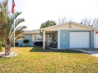 3320 Hoover Dr, Holiday, FL 34691