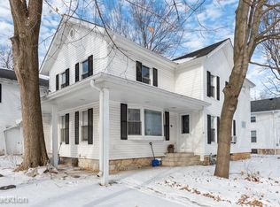 141 N Garfield St #1/2, Hinckley, IL