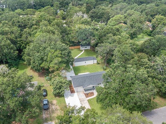 3rd image of 1333 Teal Ave