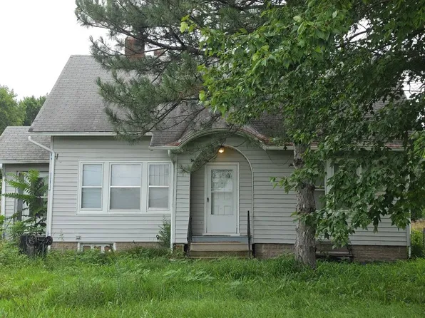 1924 NW Central Ave, Topeka, KS 66608