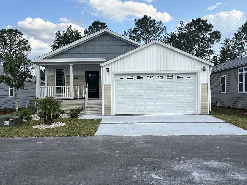 3 bed, 2.0 bath, 1742 sqft, $1,799 — Photo 2