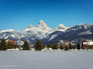 2575 Goldshire Dr, Driggs, ID 83422