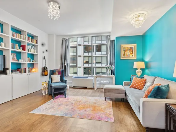 2-17 51st Ave #417, Long Island City, NY 11101