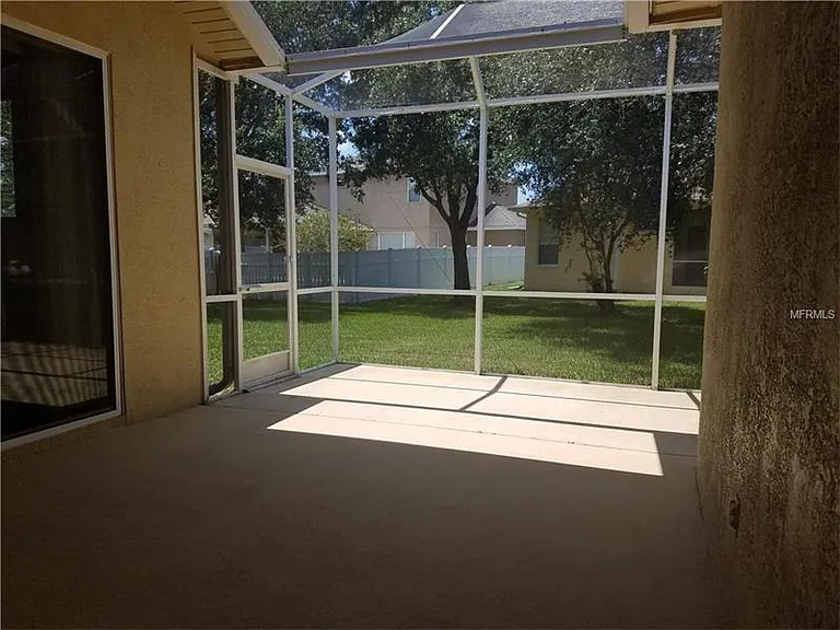 508 Cedar Woods Dr — Photo 23