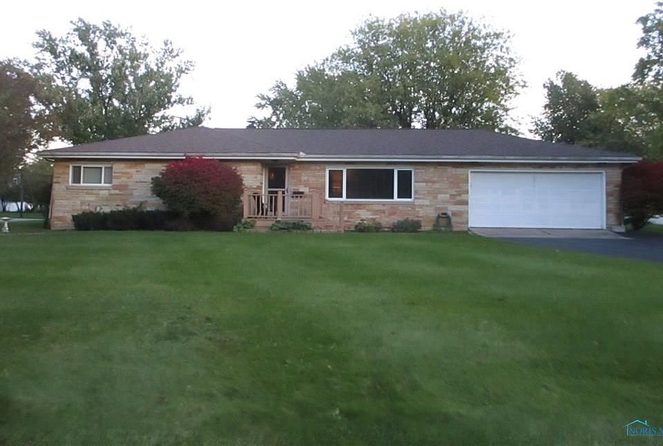1st image of 225 Riverdale Dr