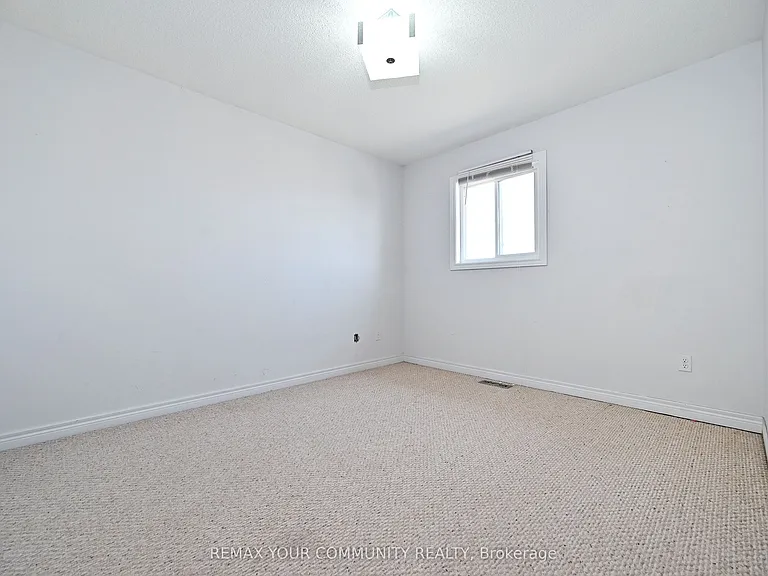 73 Laurendale Ave — Photo 19