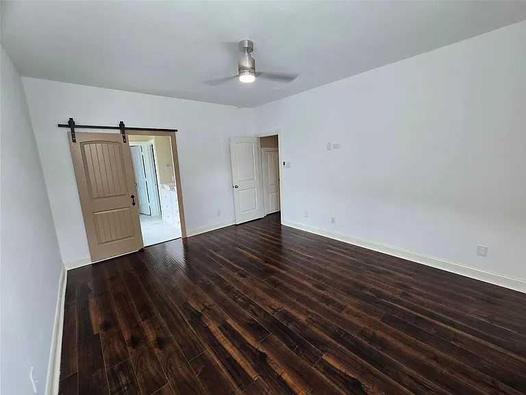 6119 Grassy Haven Ln — Photo 21