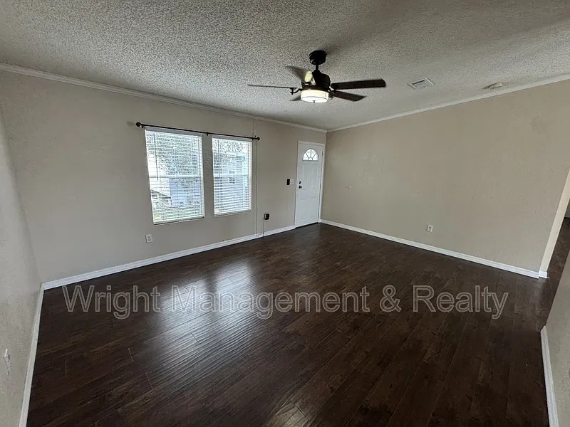 3 bed, 2.0 bath, 1512 sqft, $1,850 — Photo 4