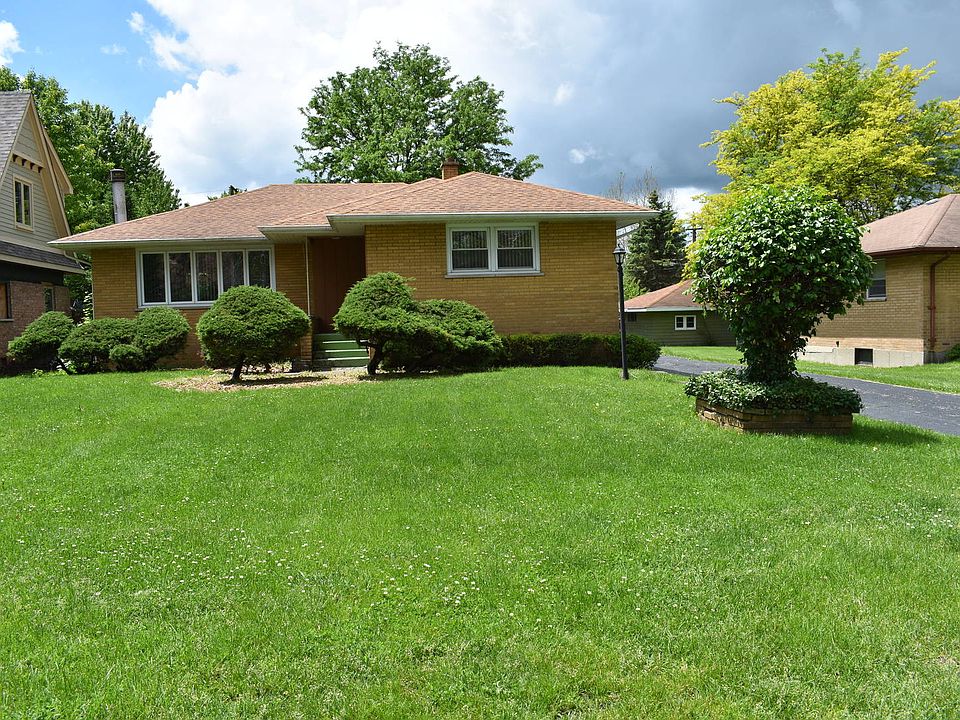 1st image of 111 N Nolton Ave