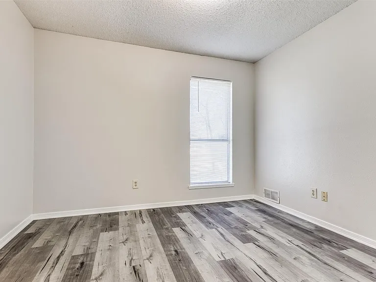 2930 Churchill Way — Photo 6