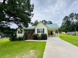 122 Ericas Ct, Fitzgerald, GA 31750