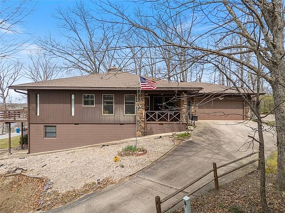 4th image of 12 Aldridge Ln