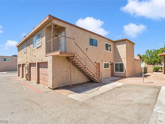 5th image of 579 Roxella Ln APT B