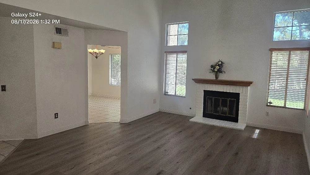 3 bed, 2.5 bath, 1478 sqft, $3,350 — Photo 3