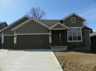 5010 Crystal Dr, Saint Joseph, MO 64503