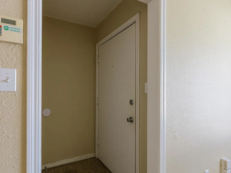 4172 NW 23rd St — Photo 16