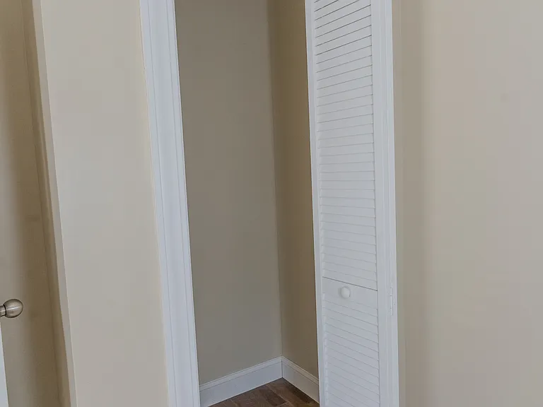 315 Broad Dr SW — Photo 14