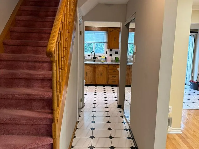 2 Maitland Dr — Photo 4