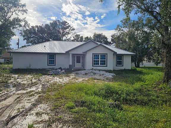 2nd image of 3671 NW 16th Avenue