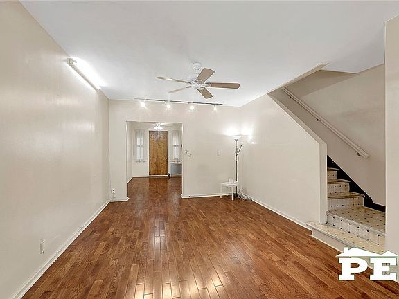 2nd image of 2071 E 29th St